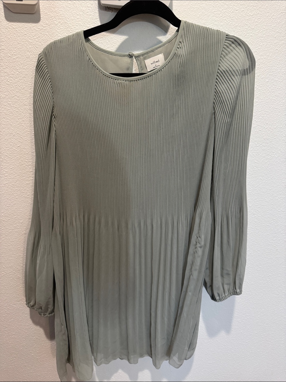 Wilfred Sage Green Pleated Long Sleeve Mini Dress